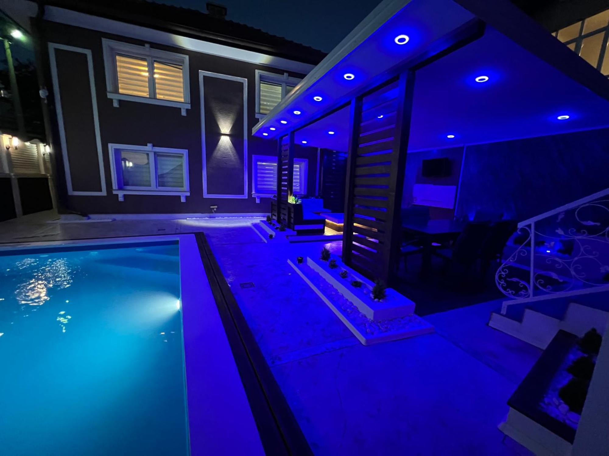 Villa By Expert Delux